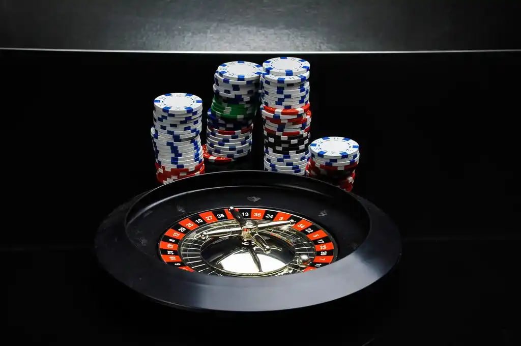 Người chơi Việt Nam thưởng thức game slot Megaways trên điện thoại di động